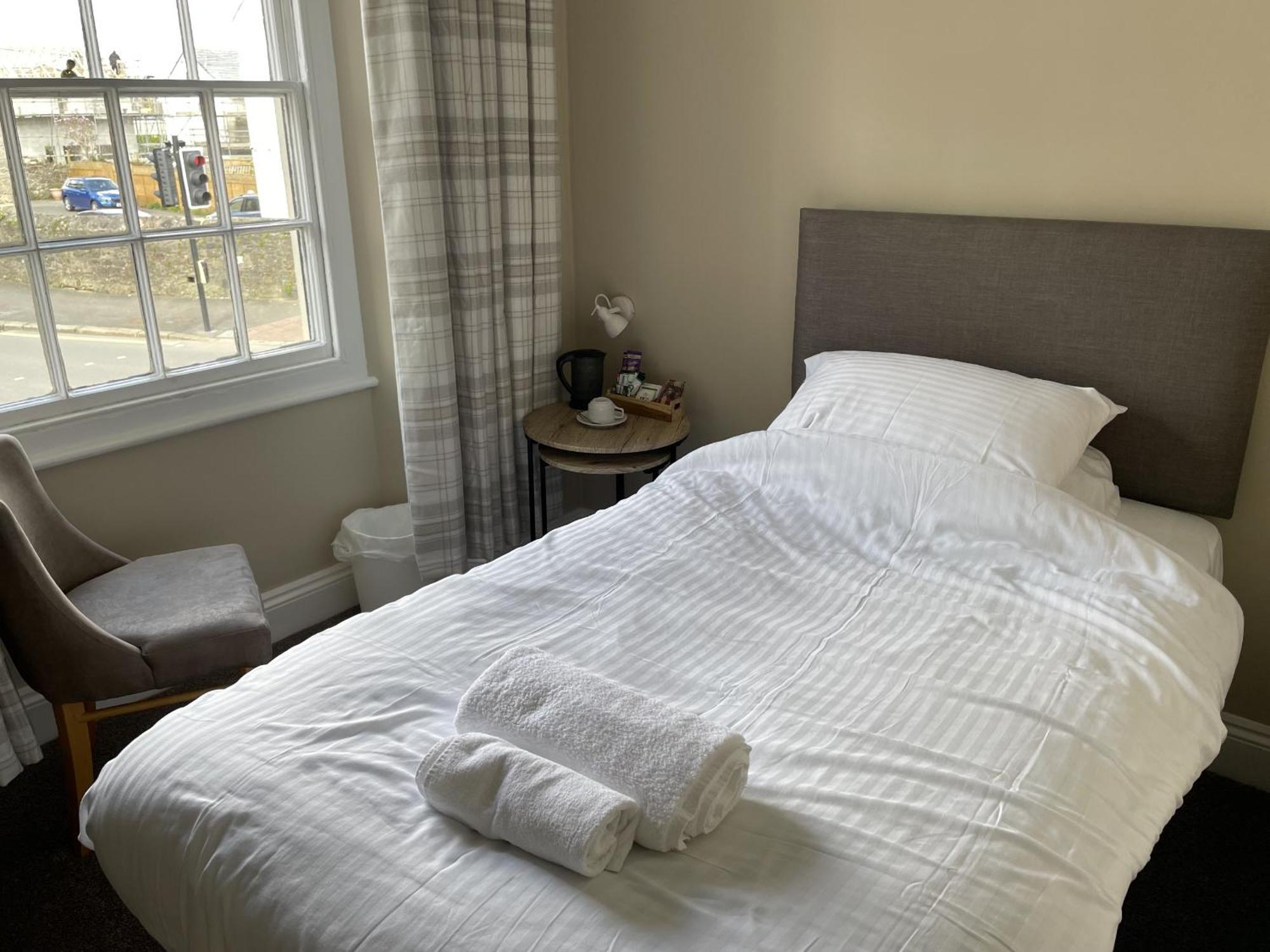 Duke Of Cornwall St Austell Room photo